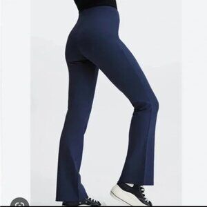 NEW NWT! FABLETICS PONTE KICK FLARE PANTS KNIT STRETCH ATHLEISURE sz S